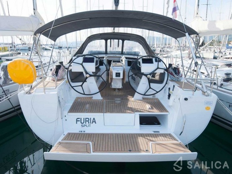 Hanse 505 - Yacht Charter Sailica