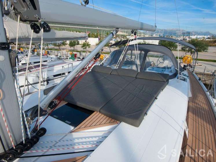 Hanse 505 - Yacht Charter Sailica