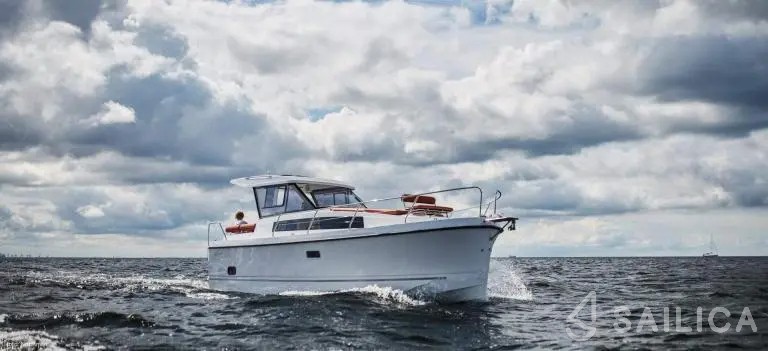 Nexus Revo 870 Prestige - Yacht Charter Sailica