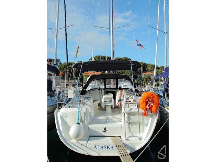 Cyclades 39.3 - Yacht Charter Sailica