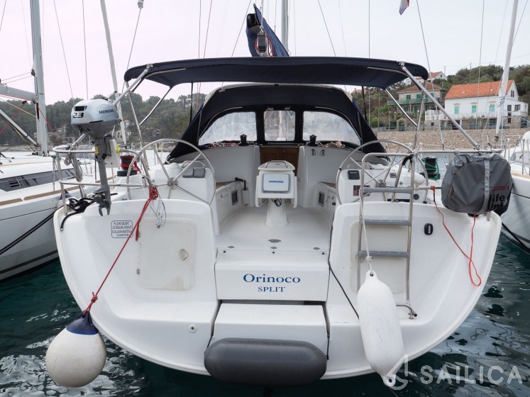 Cyclades 50.5 - Yacht Charter Sailica