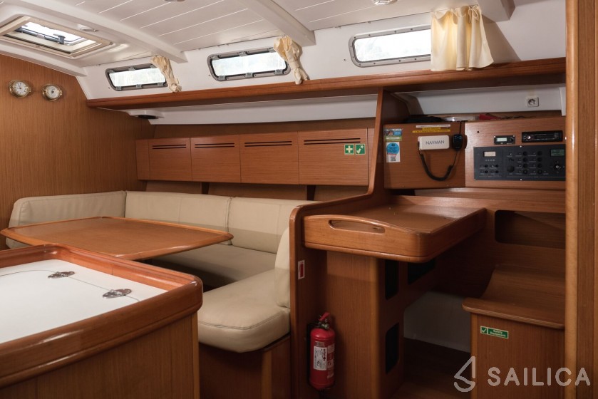 Cyclades 50.5 - Yacht Charter Sailica