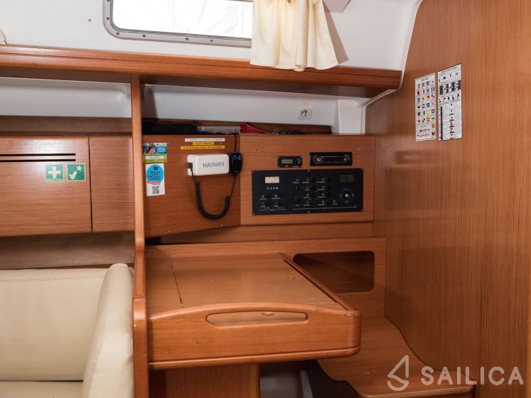 Cyclades 50.5 - Yacht Charter Sailica