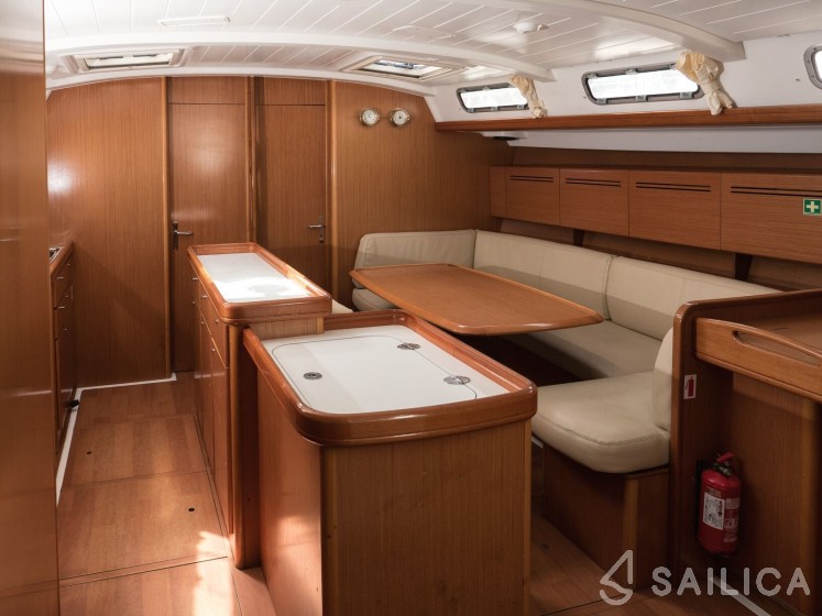 Cyclades 50.5 - Yacht Charter Sailica