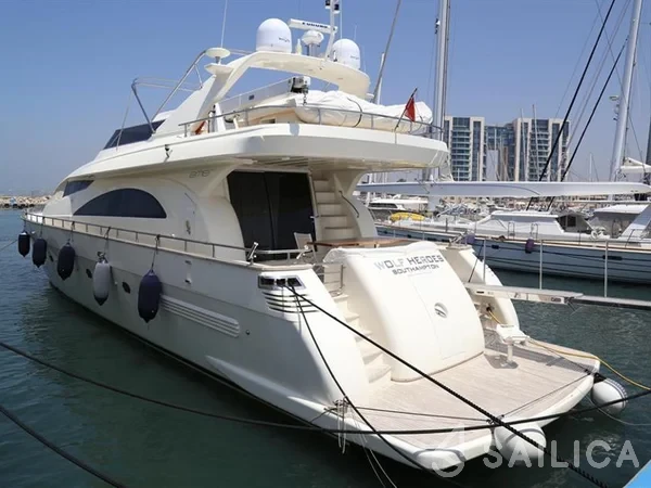 Amer 86 - Yacht Charter Sailica