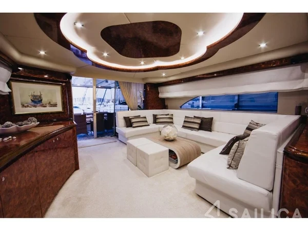 Amer 86 - Yacht Charter Sailica