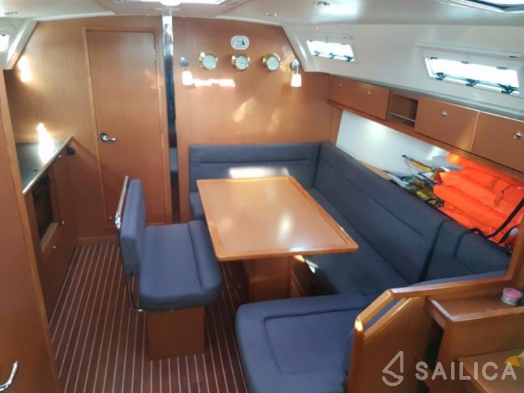 Bavaria 40 Cruiser - Yacht Charter Sailica