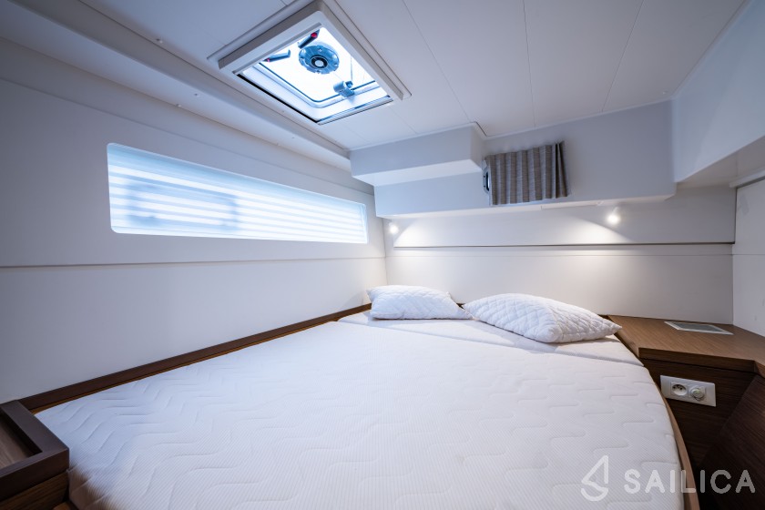 Lagoon 40 - Yacht Charter Sailica