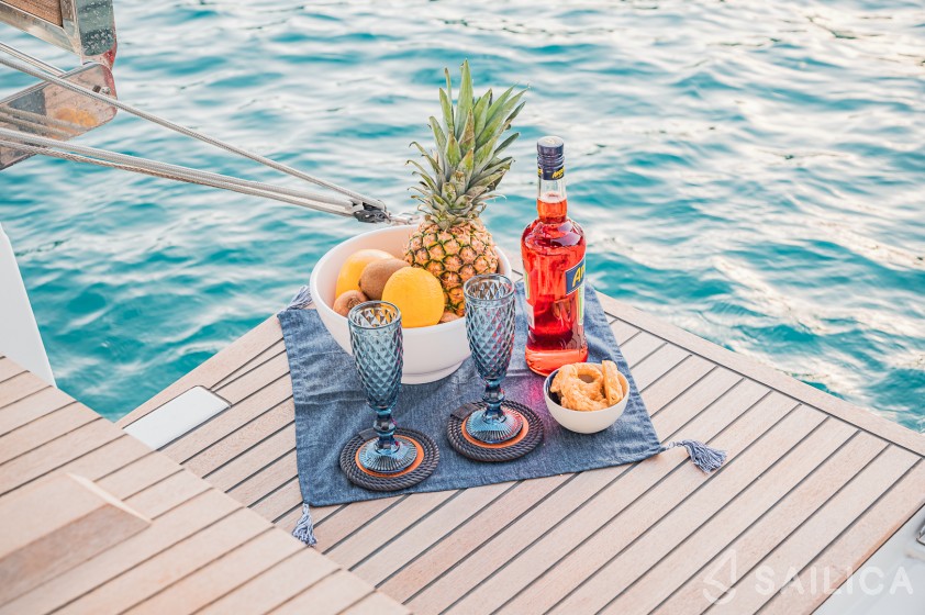 Sun Odyssey 410 - Yacht Charter Sailica