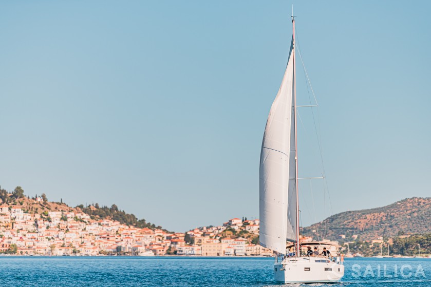 Sun Odyssey 410 - Yacht Charter Sailica