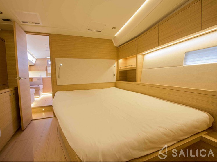 Grand Soleil 52 - Yacht Charter Sailica
