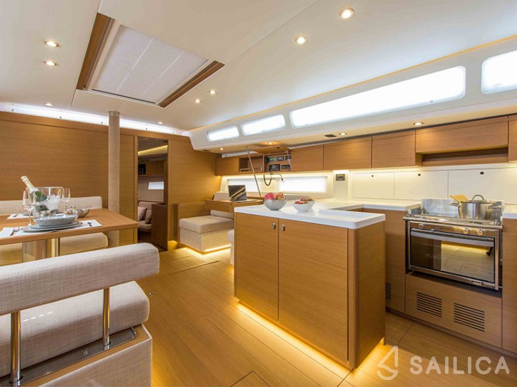 Grand Soleil 52 - Yacht Charter Sailica