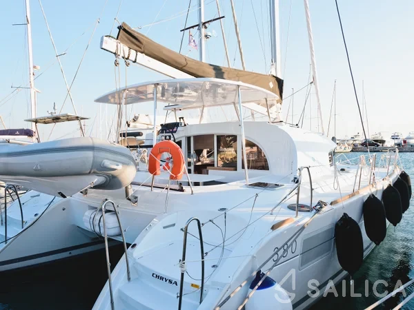 Lagoon 380 - Yacht Charter Sailica