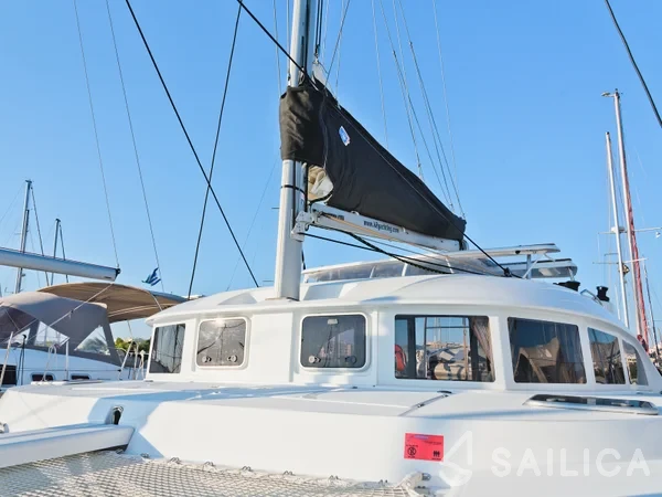 Lagoon 380 - Yacht Charter Sailica