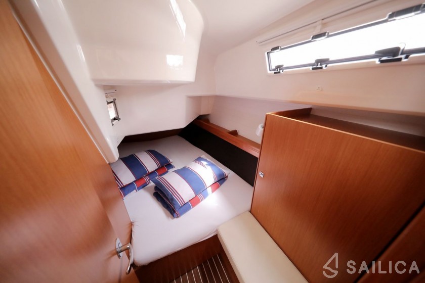 Bavaria 37 Cruiser - Yacht Charter Sailica