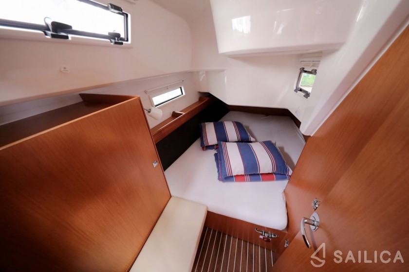 Bavaria 37 Cruiser - Yacht Charter Sailica