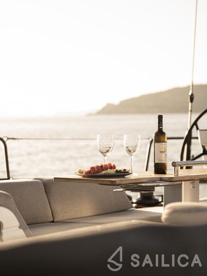 First 53 - Yacht Charter Sailica