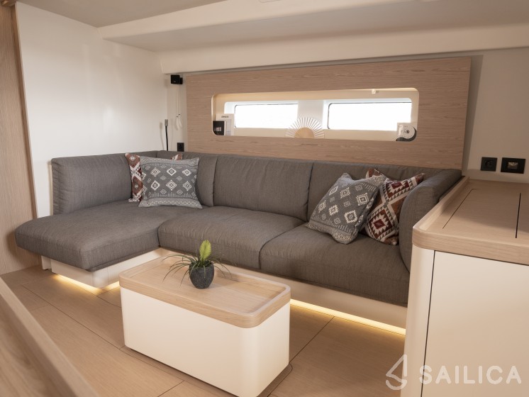 First 53 - Yacht Charter Sailica