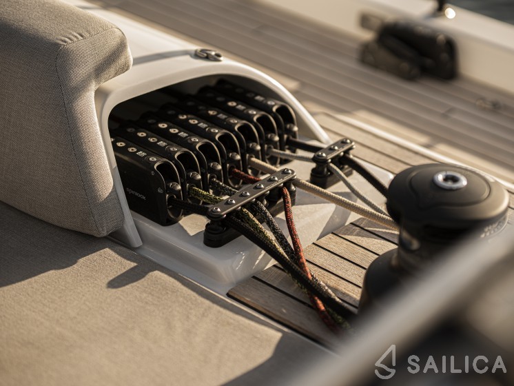First 53 - Yacht Charter Sailica
