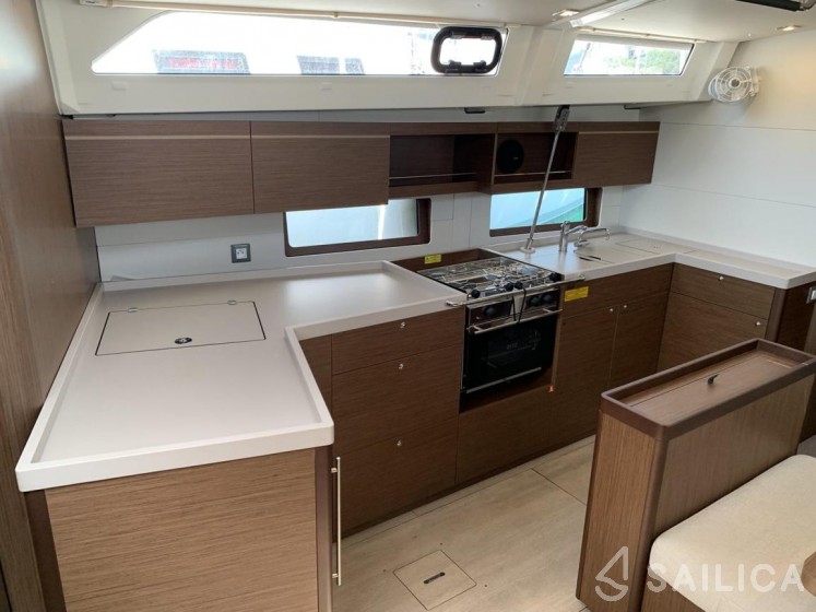 Oceanis 46.1 - Yacht Charter Sailica