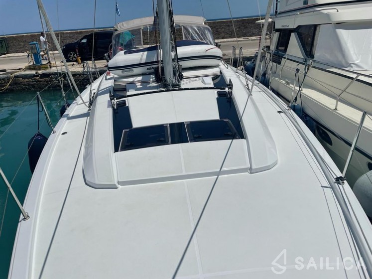 Oceanis 46.1 - Yacht Charter Sailica