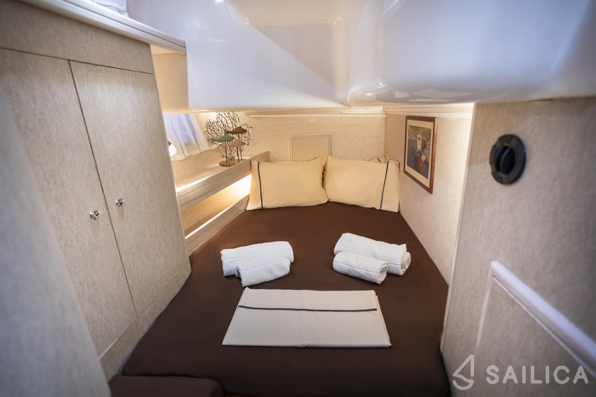 Ocean Star 51.2 - Yacht Charter Sailica