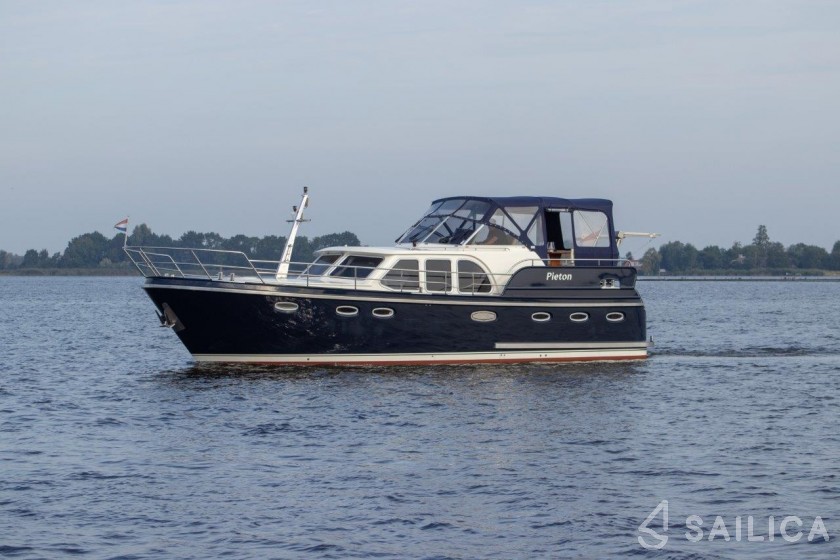 De Drait DeLuxe 42 - Yacht Charter Sailica