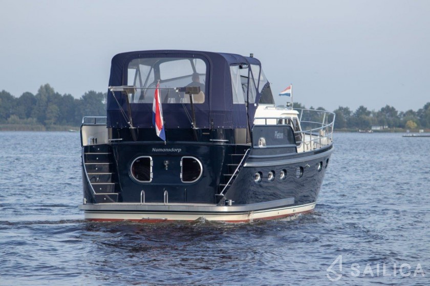 De Drait DeLuxe 42 - Yacht Charter Sailica