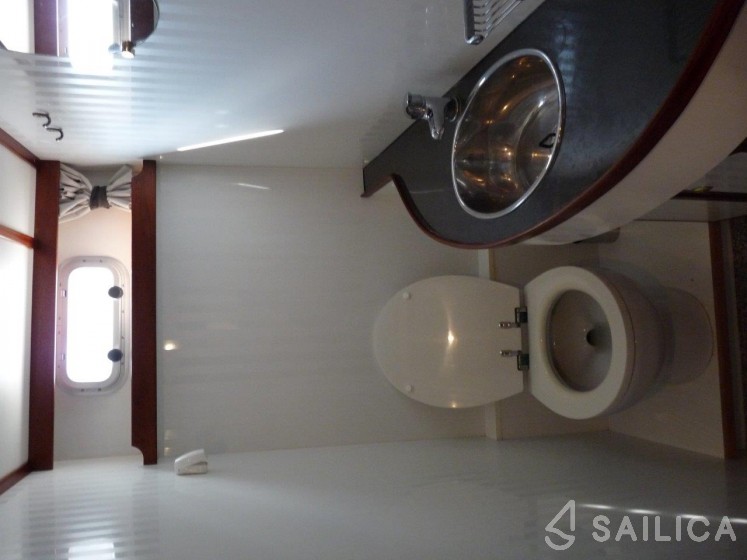 Nowee Novi 42 - Yacht Charter Sailica