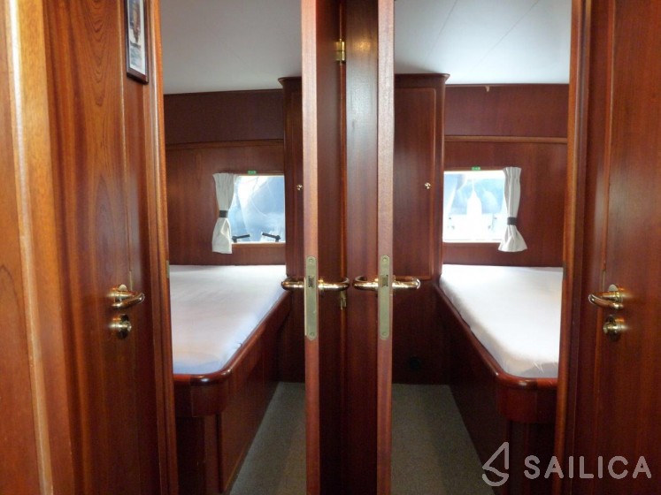 Nowee Novi 42 - Yacht Charter Sailica