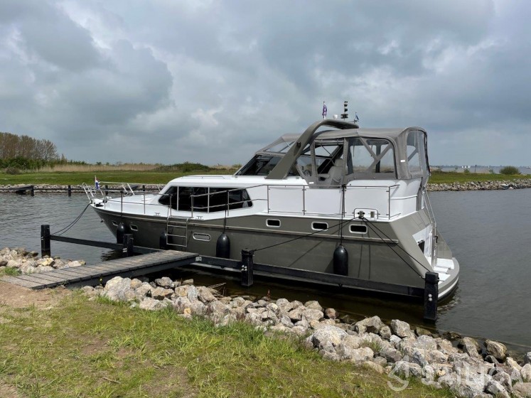 Nowee Novi 42 - Yacht Charter Sailica