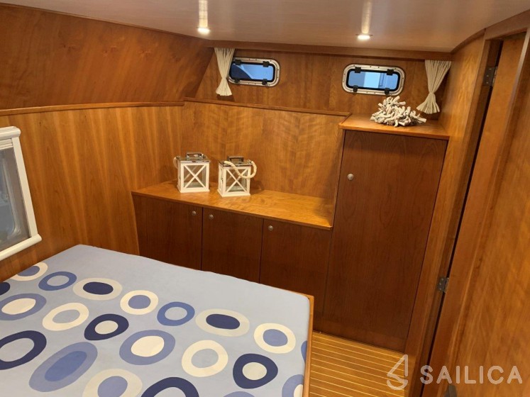 Succes 106 AC - Yacht Charter Sailica