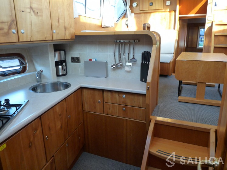 Funcraft 1200 - Yacht Charter Sailica
