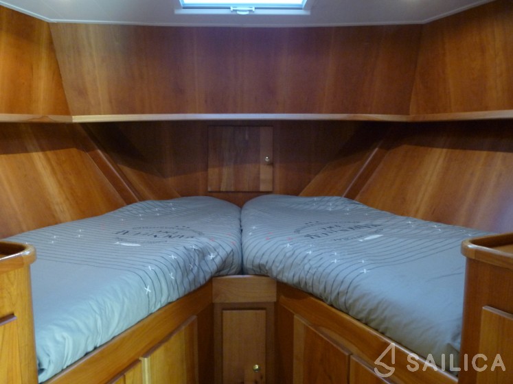 Funcraft 1200 - Yacht Charter Sailica