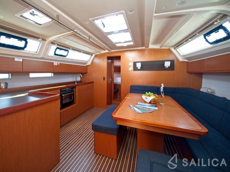 Bavaria 46 Cruiser - Yacht Charter Sailica