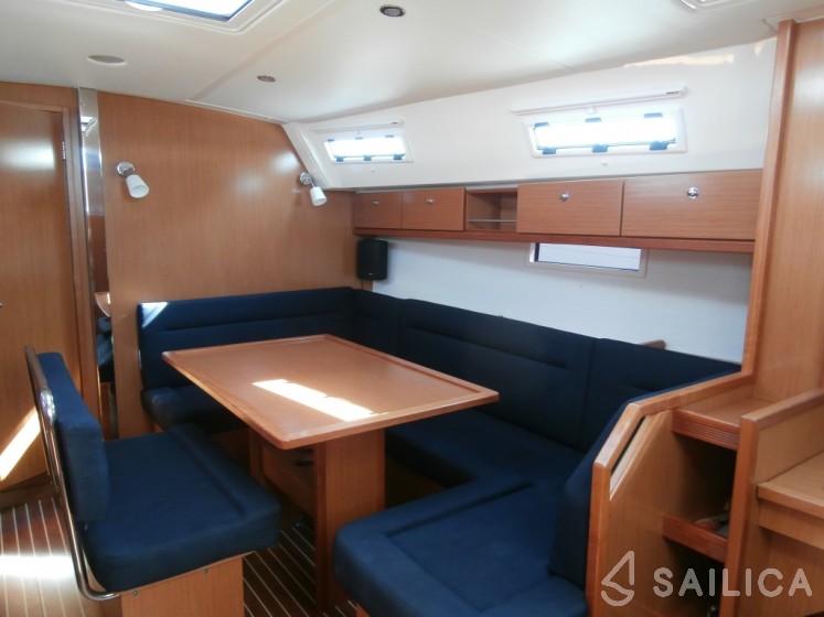 Bavaria 40 Cruiser - Yacht Charter Sailica