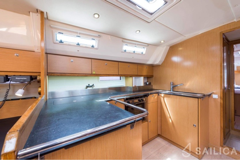 Bavaria 50 Cruiser - Yacht Charter Sailica