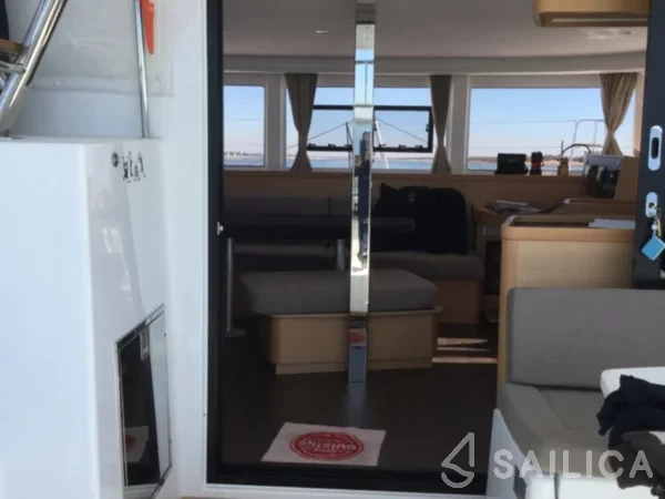 Lagoon 42 - Yacht Charter Sailica