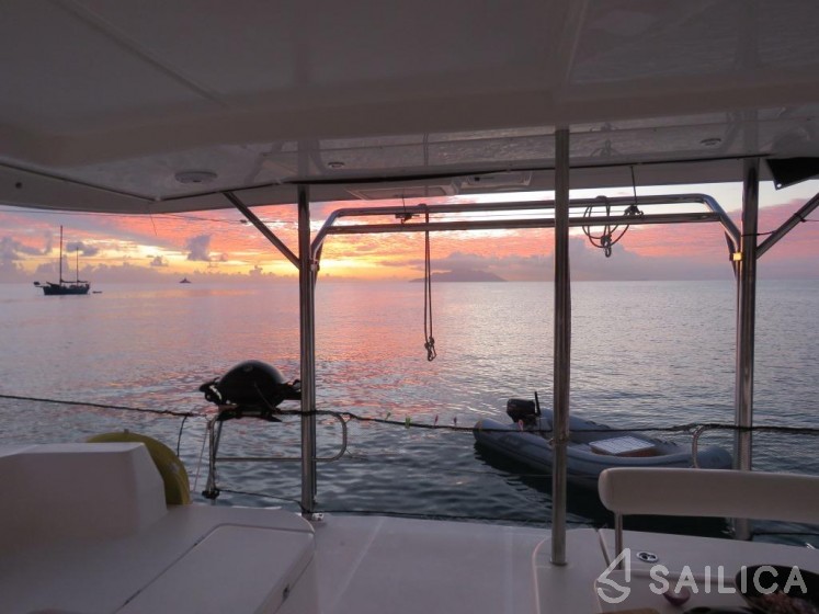 Leopard 48 - Yacht Charter Sailica