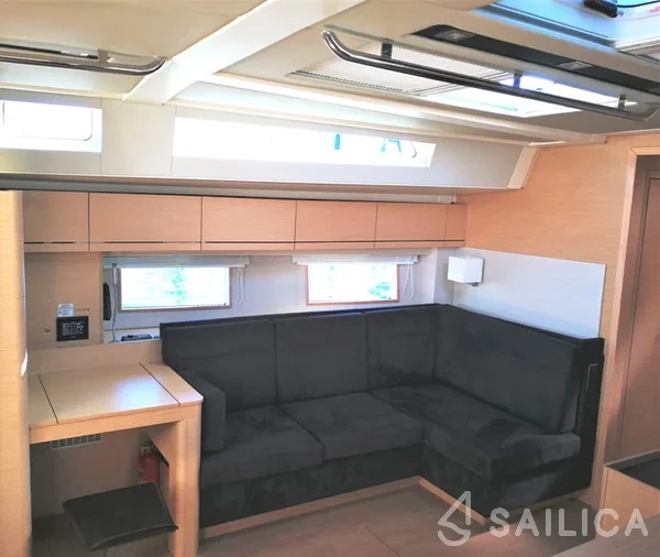 Hanse 548 - Yacht Charter Sailica