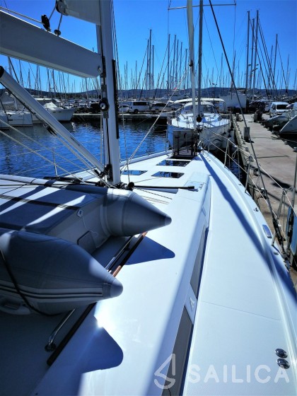 Hanse 548 - Yacht Charter Sailica