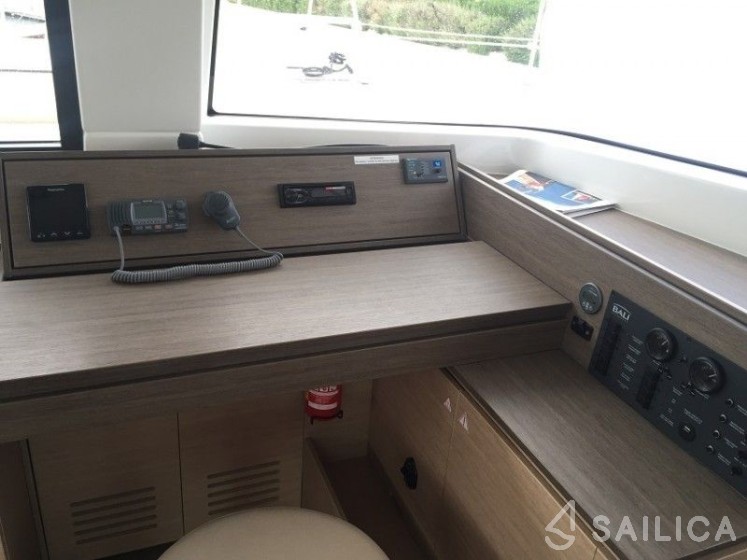Bali 4.3 - Yacht Charter Sailica