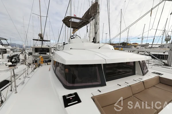 Bali 4.3 - Yacht Charter Sailica