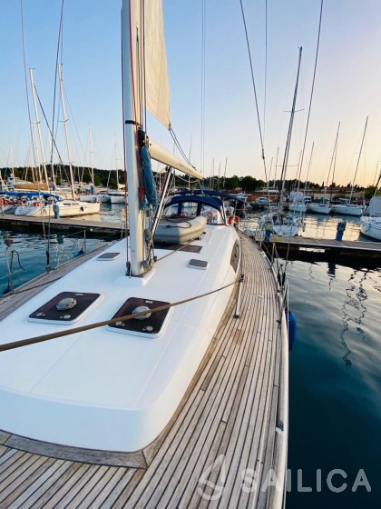 Oceanis 50 Family - Yacht Charter Sailica