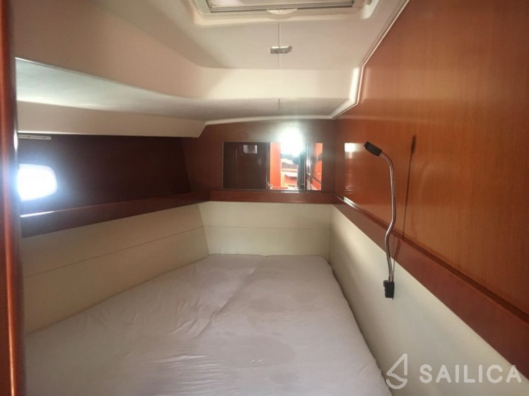 Oceanis 50 Family - Yacht Charter Sailica