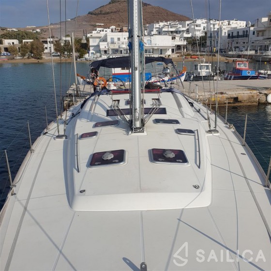 Oceanis 54 - Yacht Charter Sailica