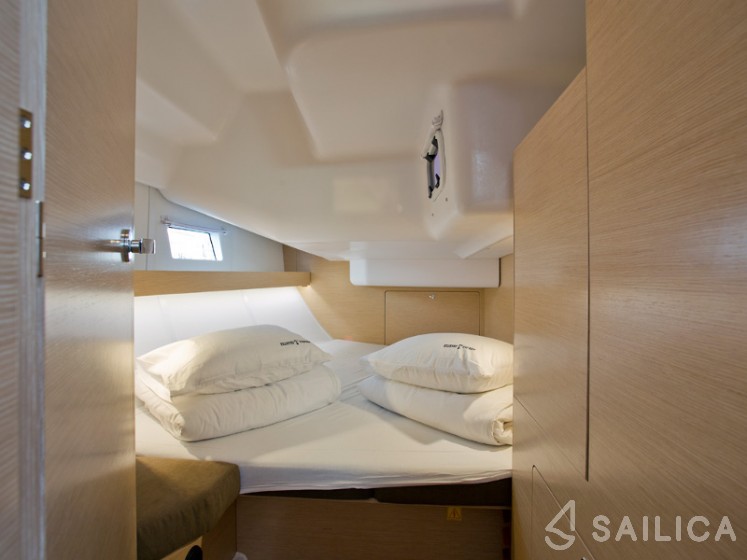 Elan 45 Impression - Yacht Charter Sailica