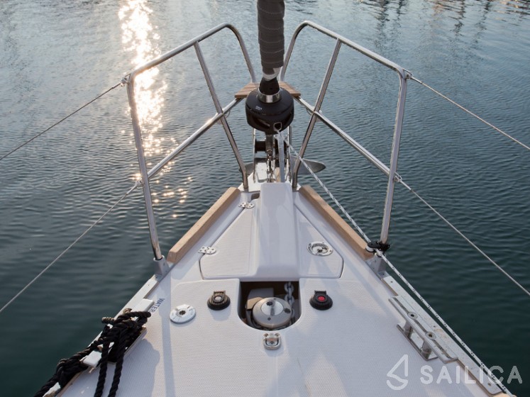 Elan 45 Impression - Yacht Charter Sailica