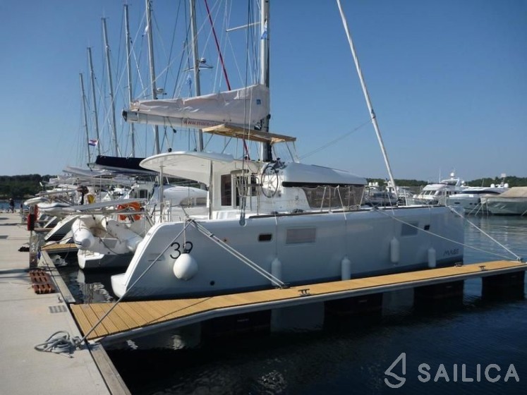 Lagoon 39 - Yacht Charter Sailica
