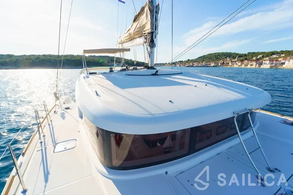 Lagoon 39 - Yacht Charter Sailica